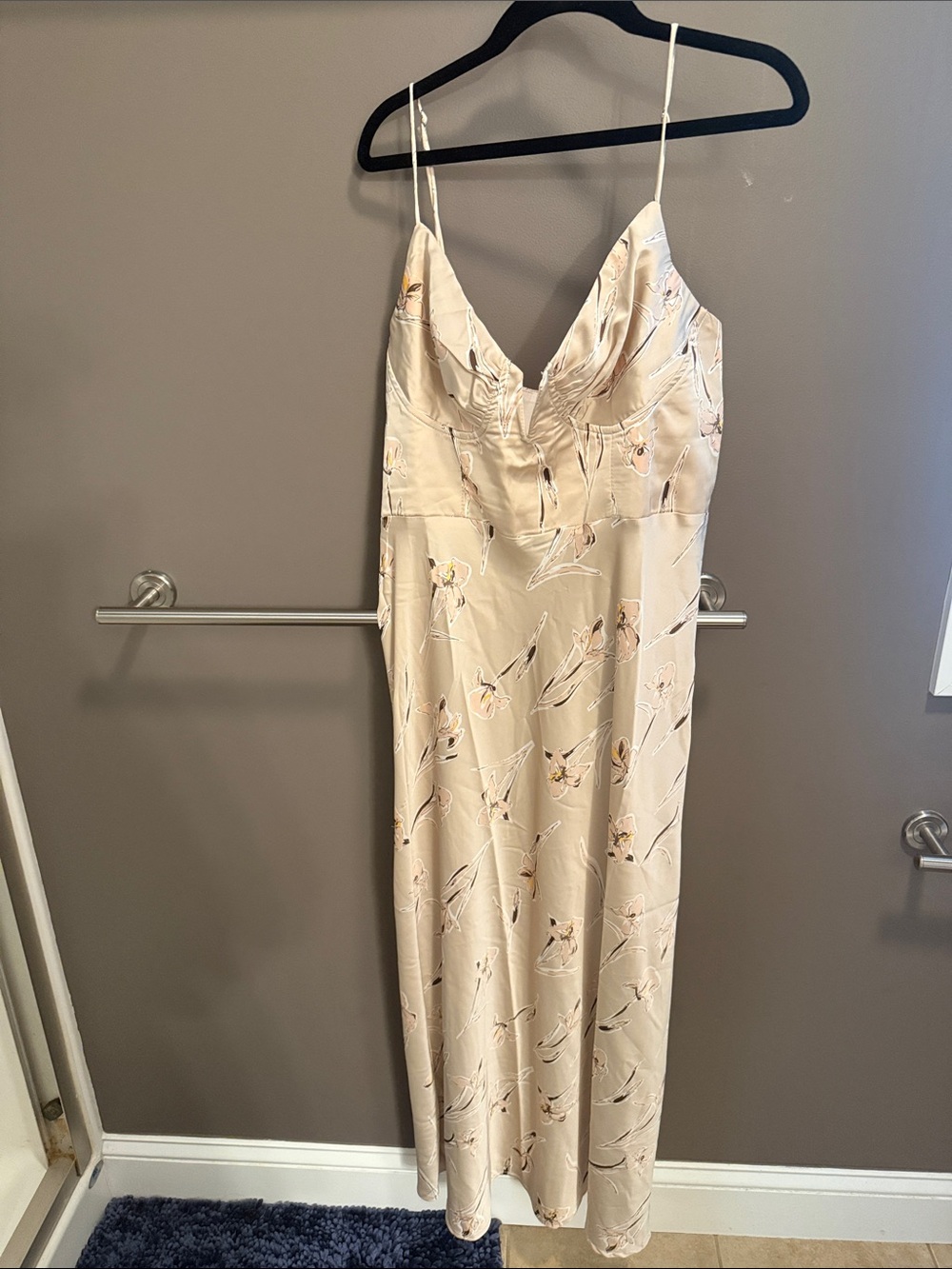 Selfie Leslie Beige Floral Maxi Slip Dress